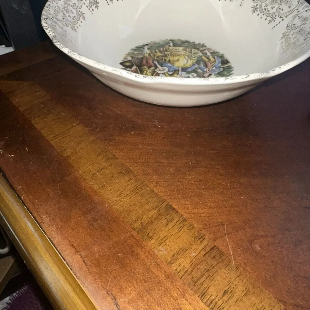 Warranted 22 Karat Serving Bowl Gold 8 3/4”